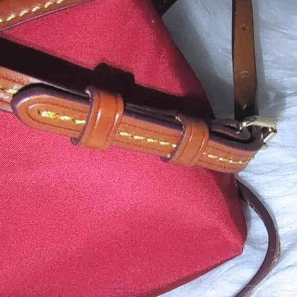 Dooney & Bourke nylon crossbody bag EUC - Picture 5 of 10